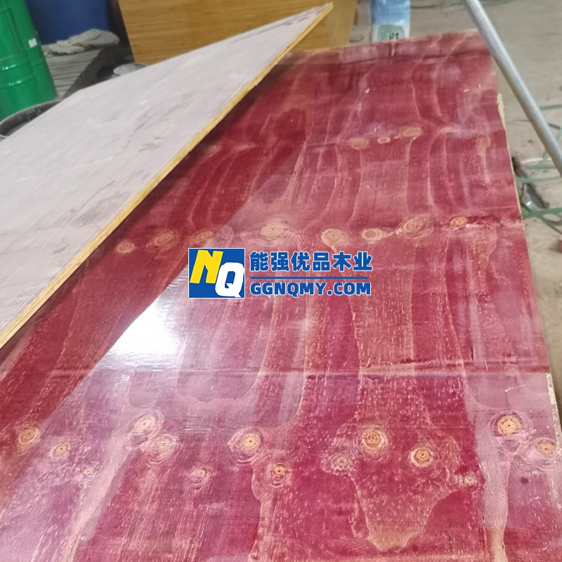 高檔木工板供應(yīng)，厚度均勻密實，專業(yè)工廠直供